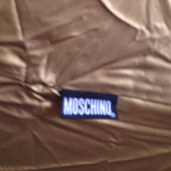 Burberry, and Moschino Umbrellas - Picture 14 of 16